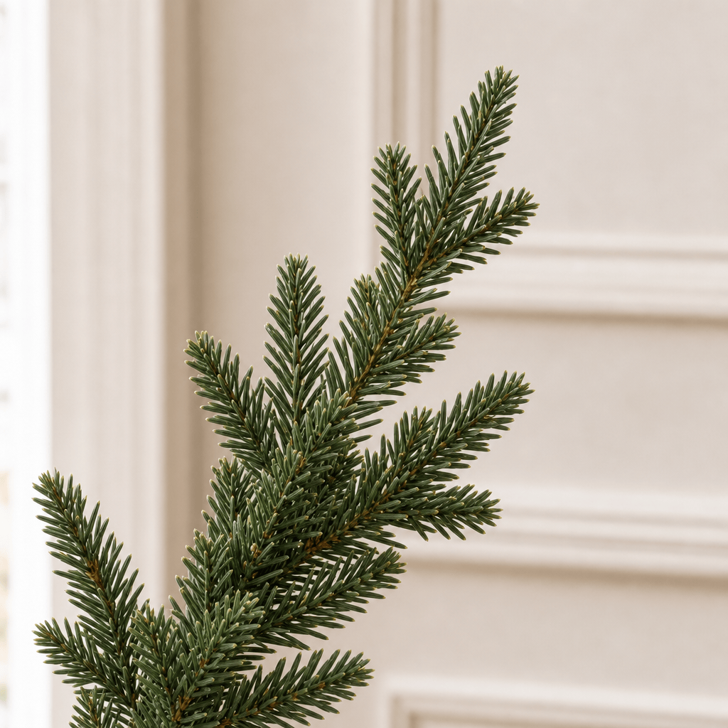 2.5' Green Prelit Artificial Christmas Tree with 24 LED Lights, Cordle