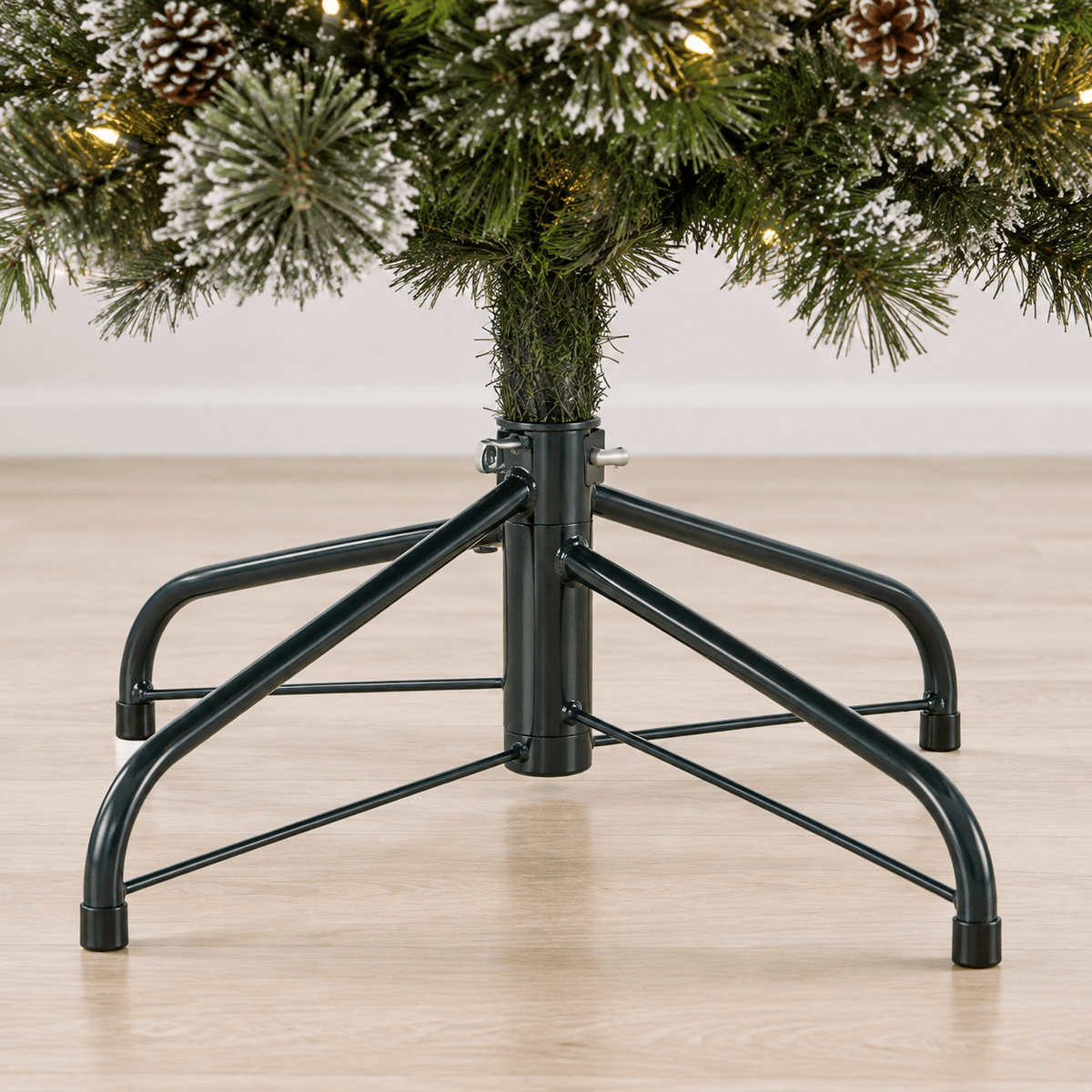 5' Green Pre-Lit Mannequin Christmas Tree with 465 Tips & LED Lights