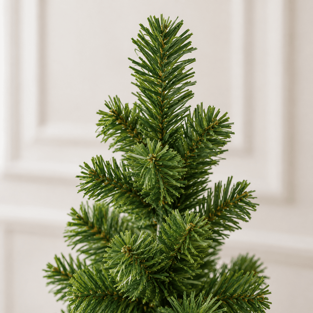 9' Pre-Lit Artificial Christmas Tree with 1,000 LED Lights, Hinged