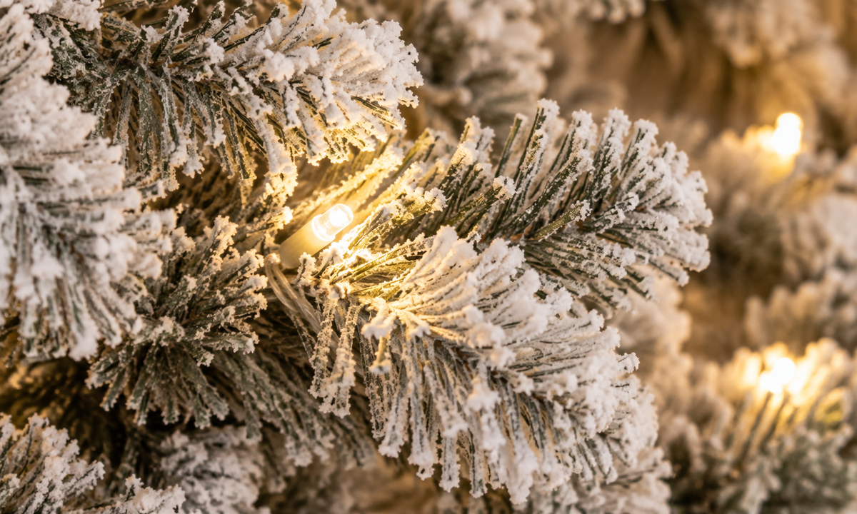 Flocked Pre-Lit Christmas Tree with 295 Branch Tips - Fullness