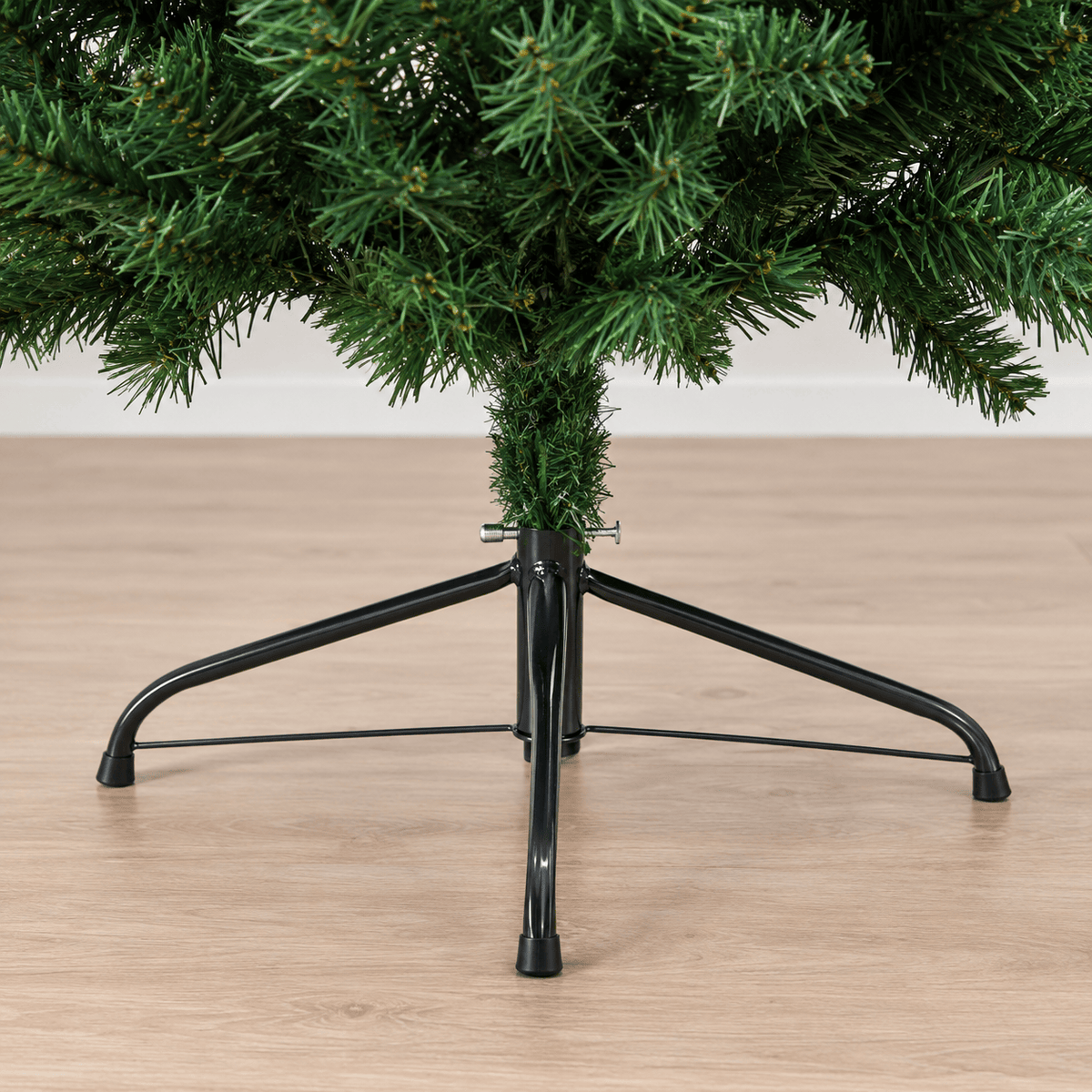 Green Half Artificial Christmas Tree with 229 Tips, Wall-Mounted