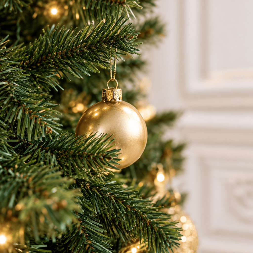Green Pre-Lit Tabletop Christmas Tree with 50 LED Lights & Ornaments