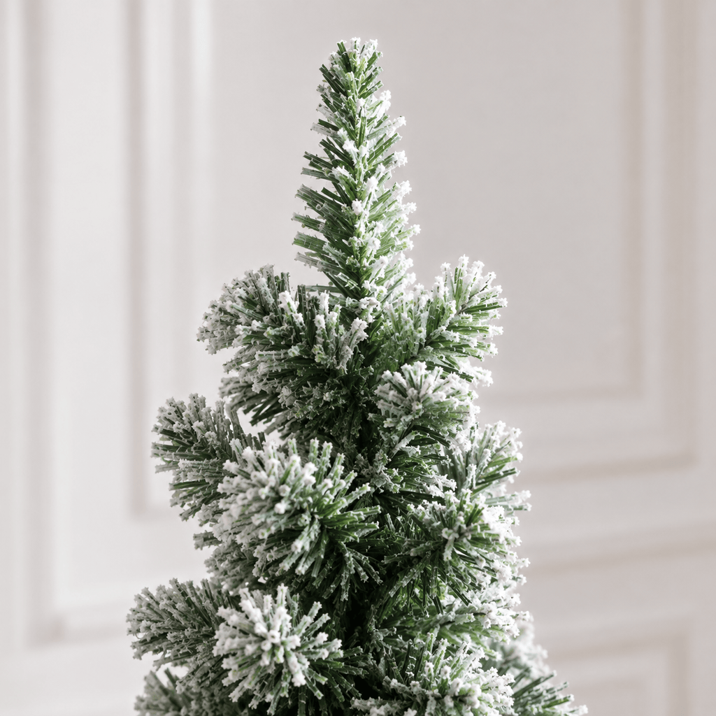 Snow Flocked Pre-Lit Christmas Tree with 550 LED Lights, 1149 Tips